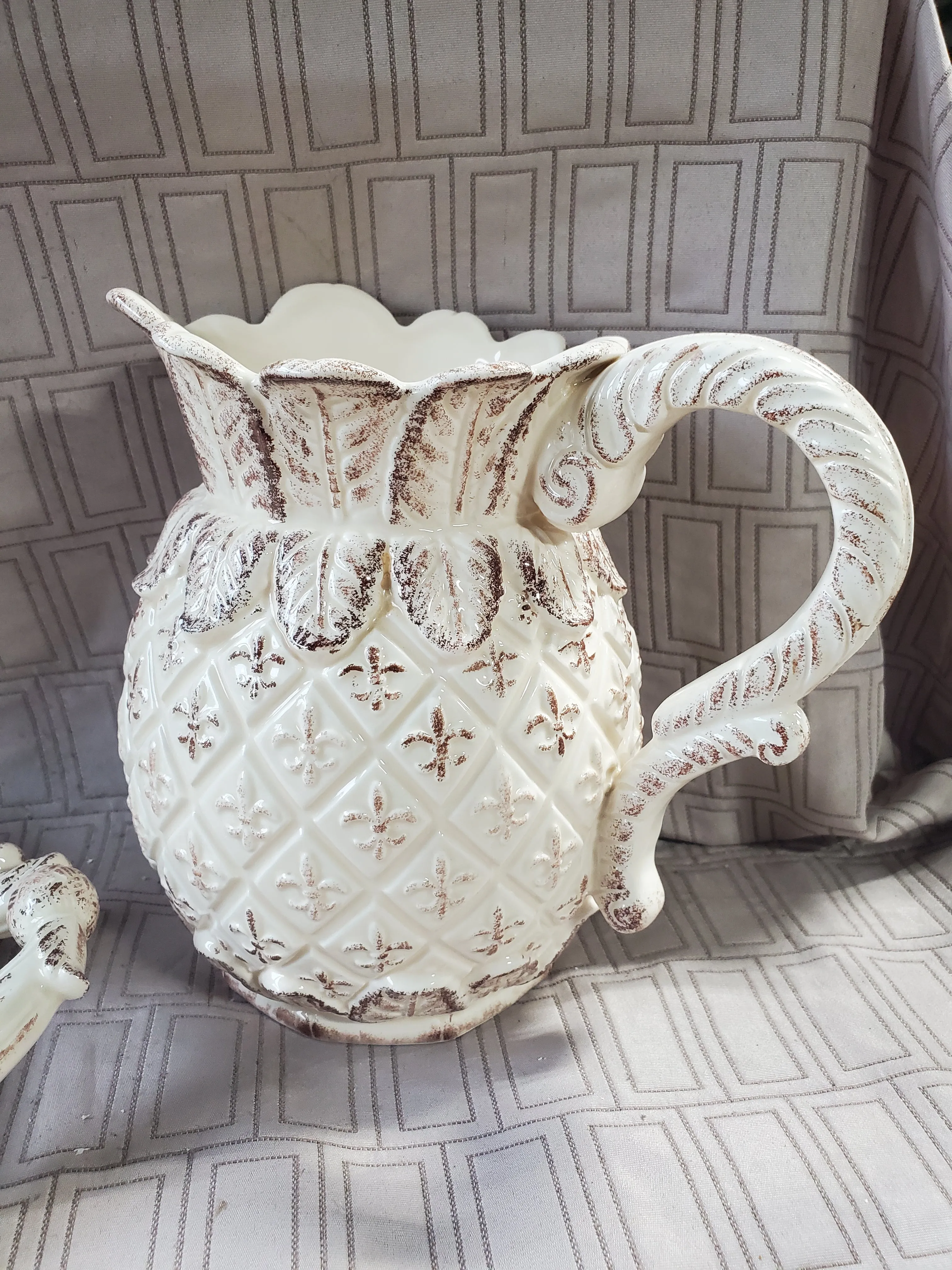 3 Piece Vintage Large Pineappple Cream Pitcher and Sugar Jar Set