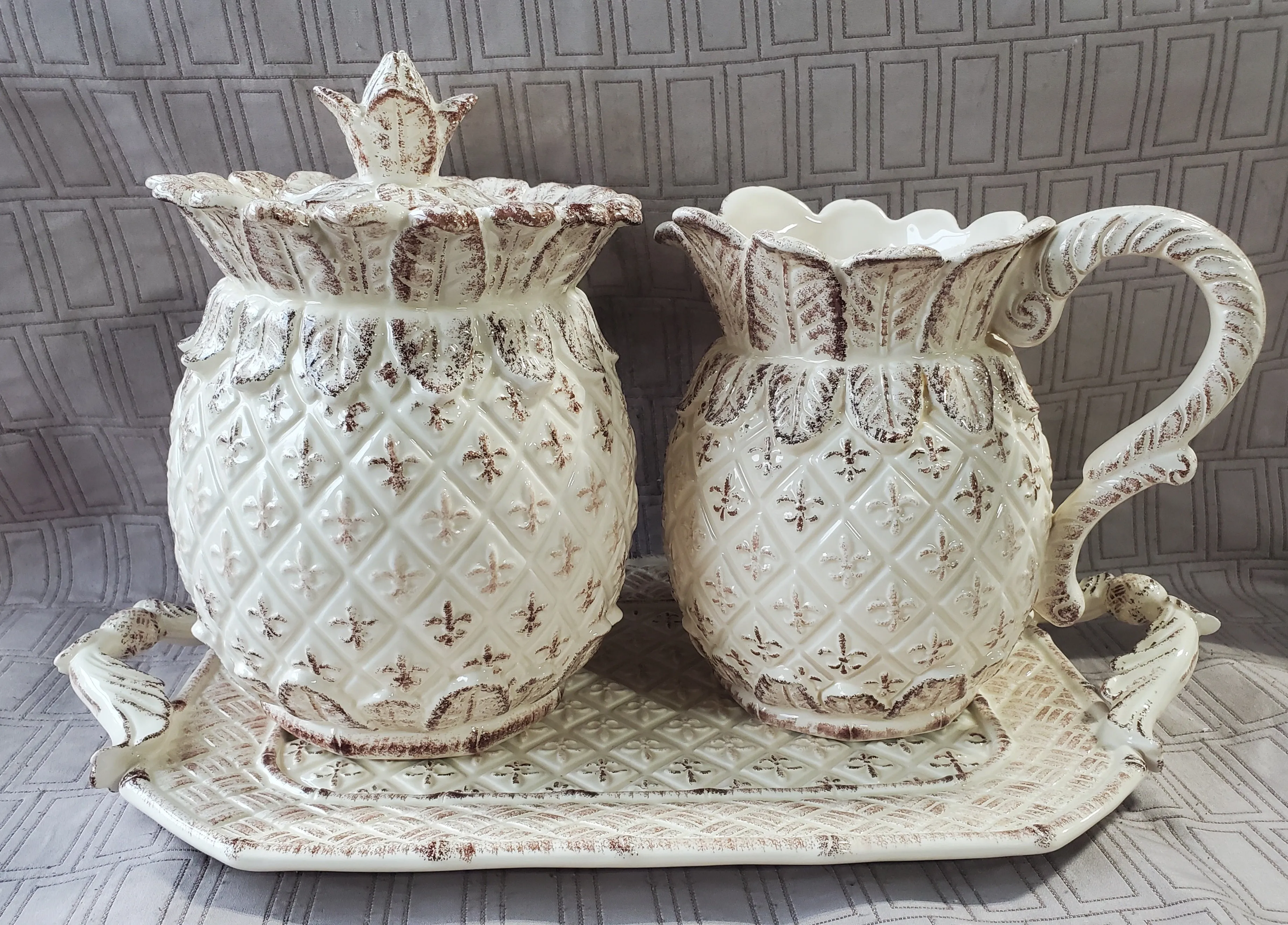 3 Piece Vintage Large Pineappple Cream Pitcher and Sugar Jar Set