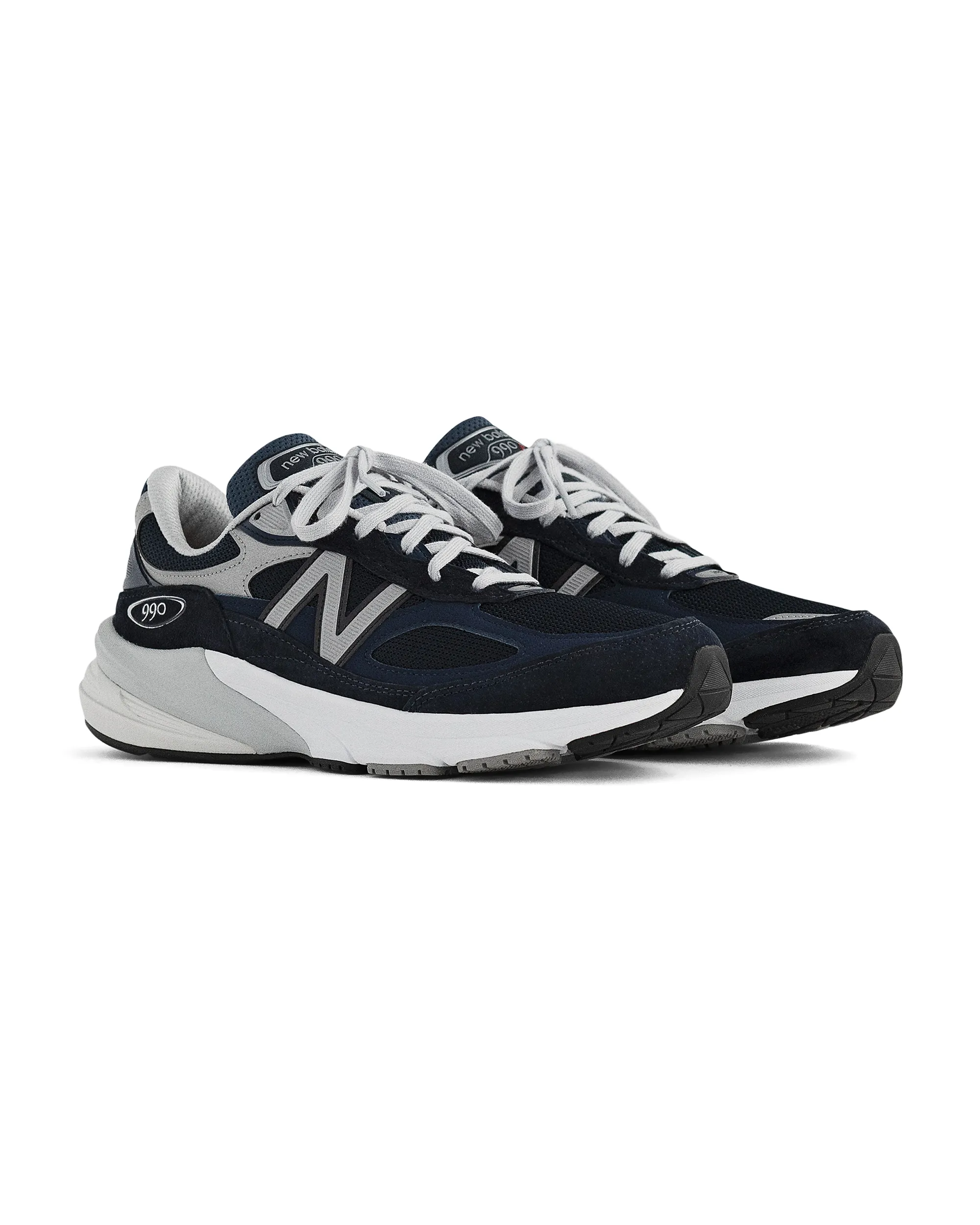 990v6 - Navy / White