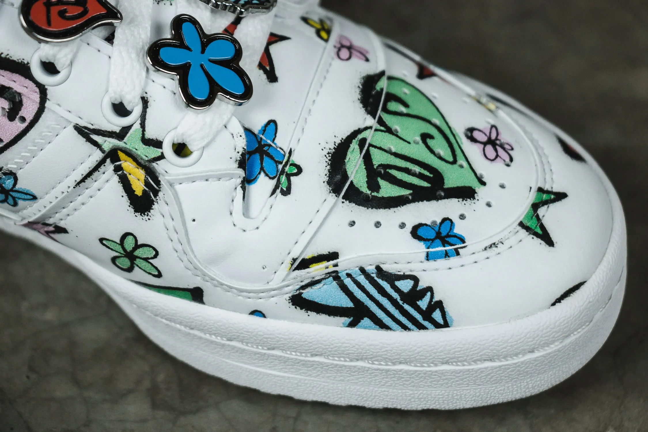 adidas Forum 84 Hi x Jeremy Scott "Monogram Graffiti"