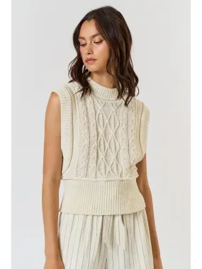 CABLE KNIT HIGH NECK SLEEVELESS SWEATER