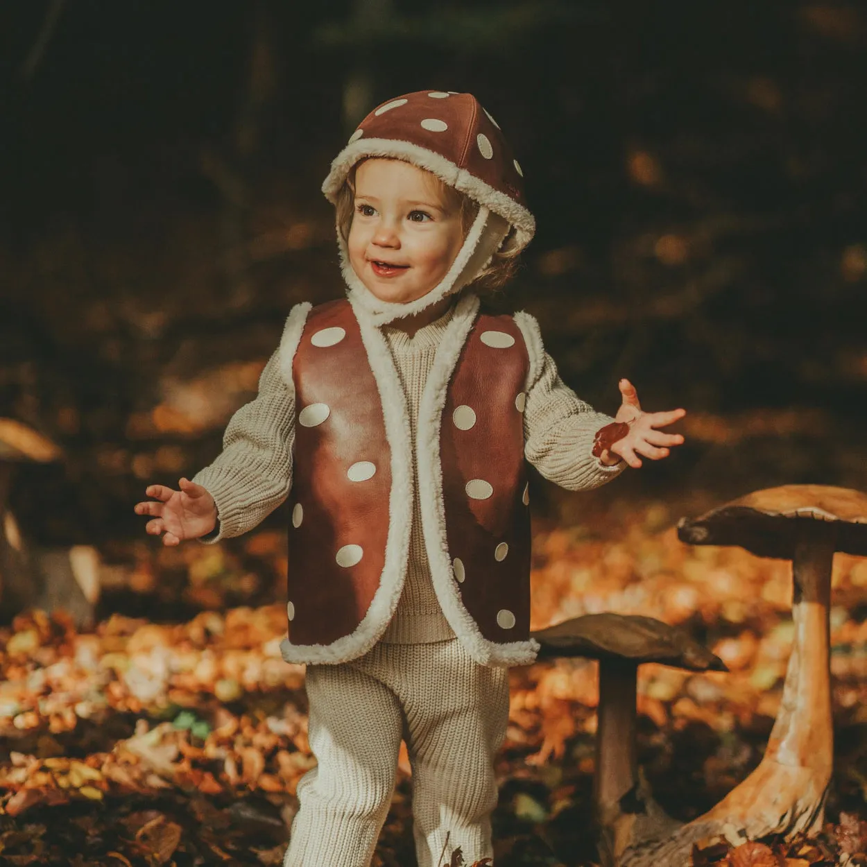 Caro Gilet | Toadstool | Burgundy Classic Leather