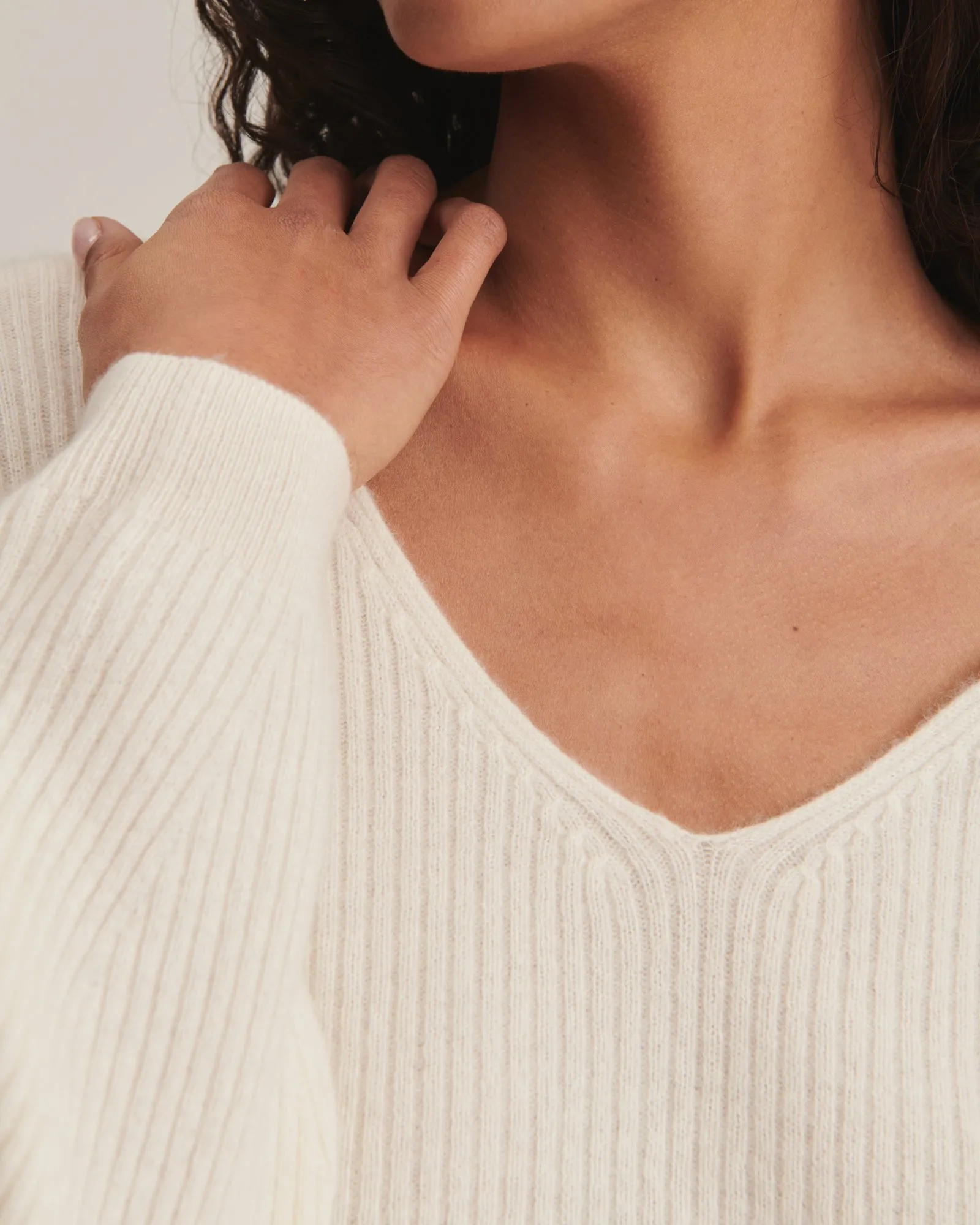 Cashmere Oversized Ribbed V-Neck Sweater