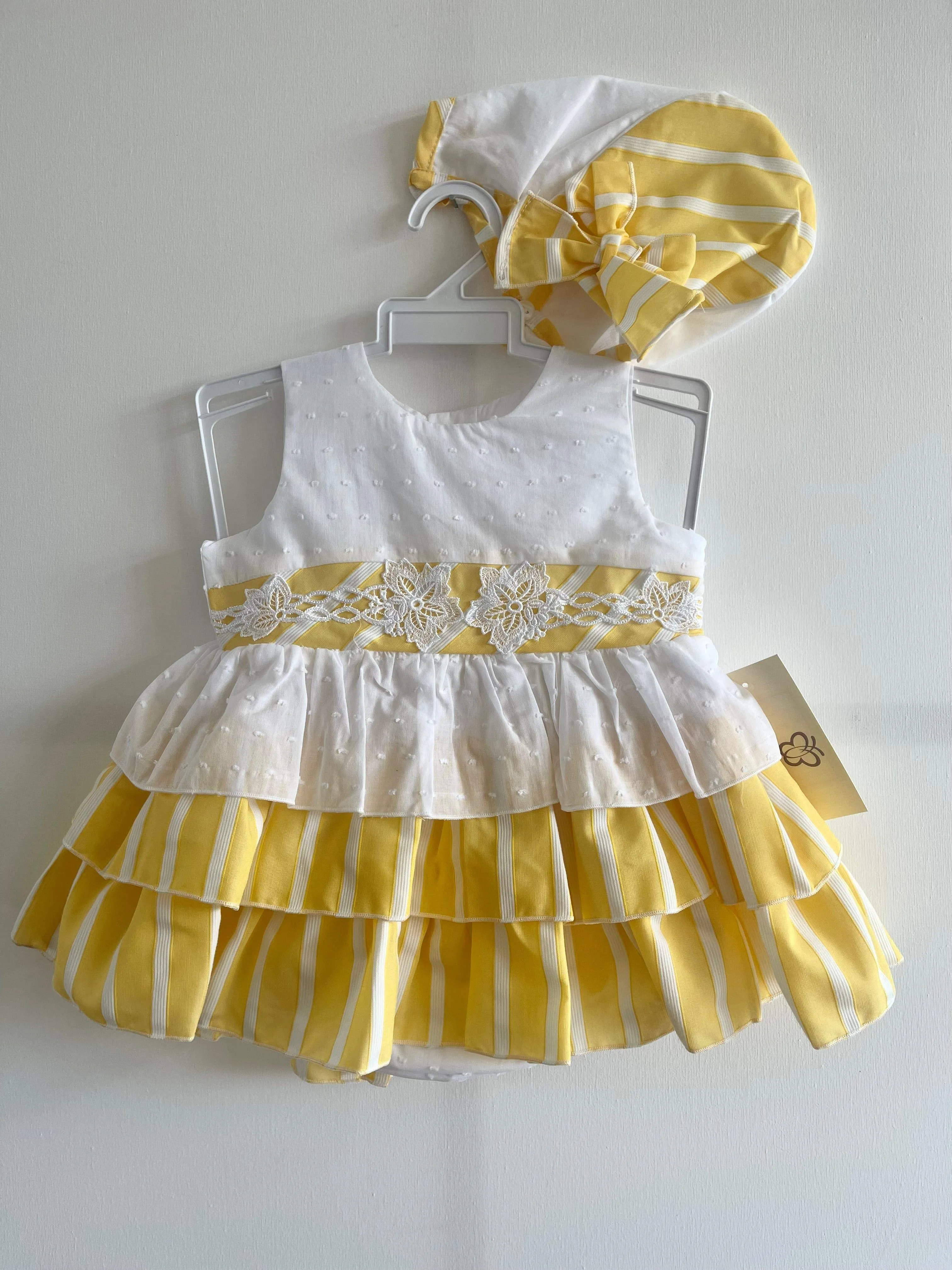 CLEARANCE SALE - DBB Collection Baby Girls Yellow & White Dress, Knickers & Bonnet Set 12m