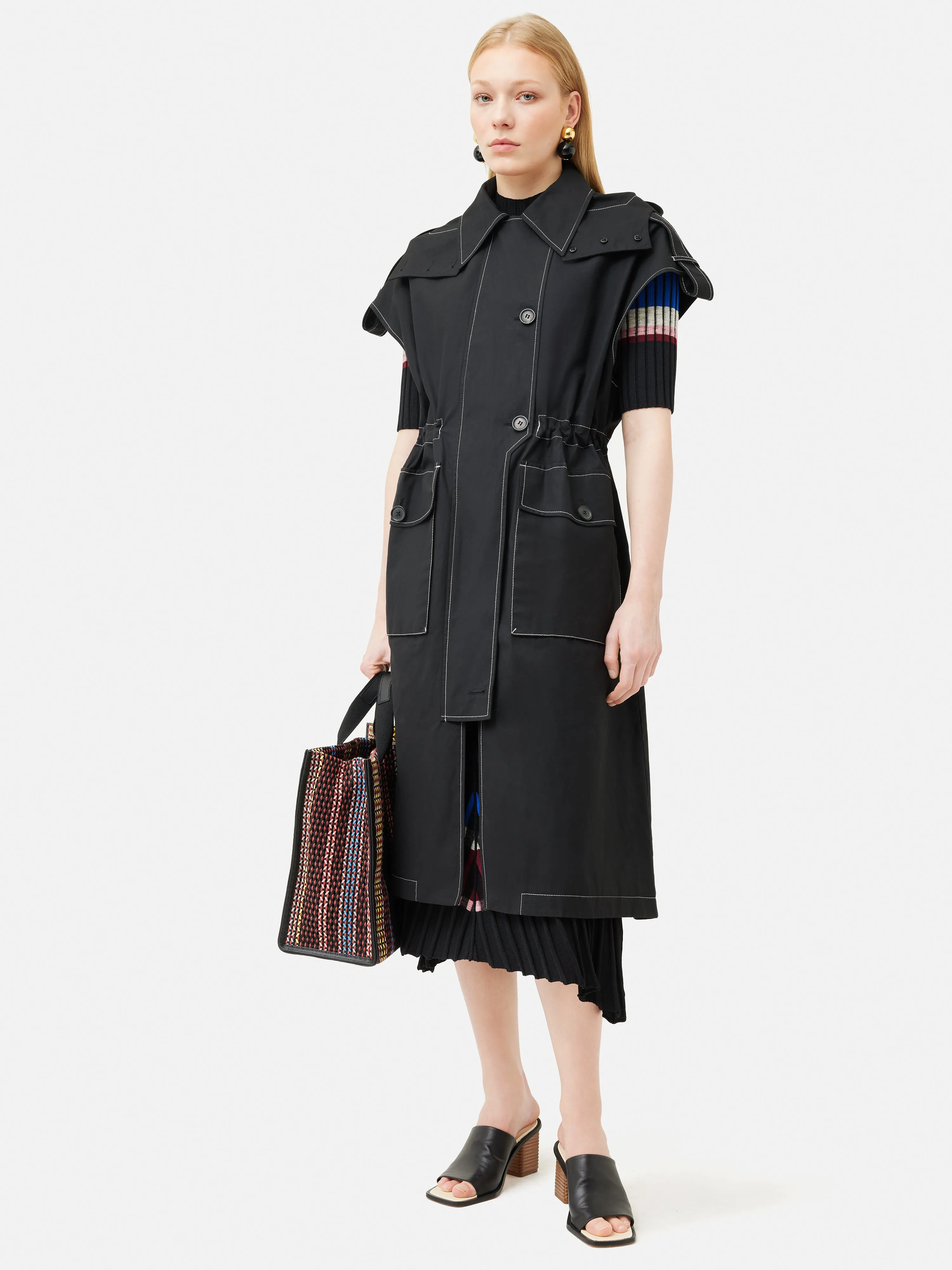 Collagerie Sleeveless Parka | Black