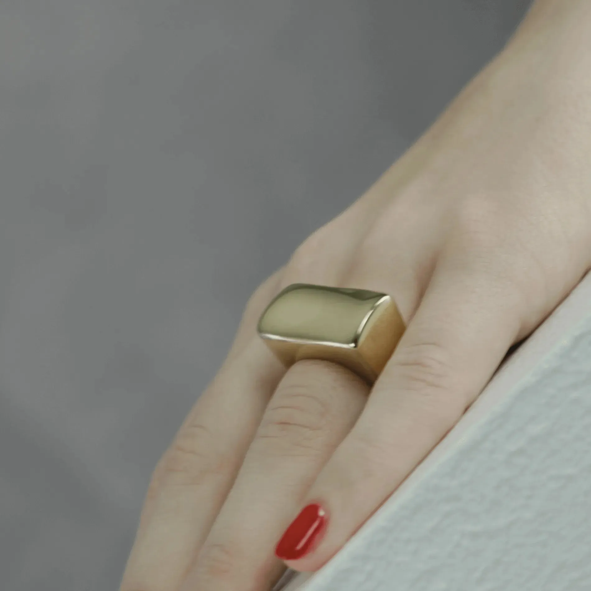 Courage Waterproof Chunky Bar Statement Ring 18 K Gold Plating