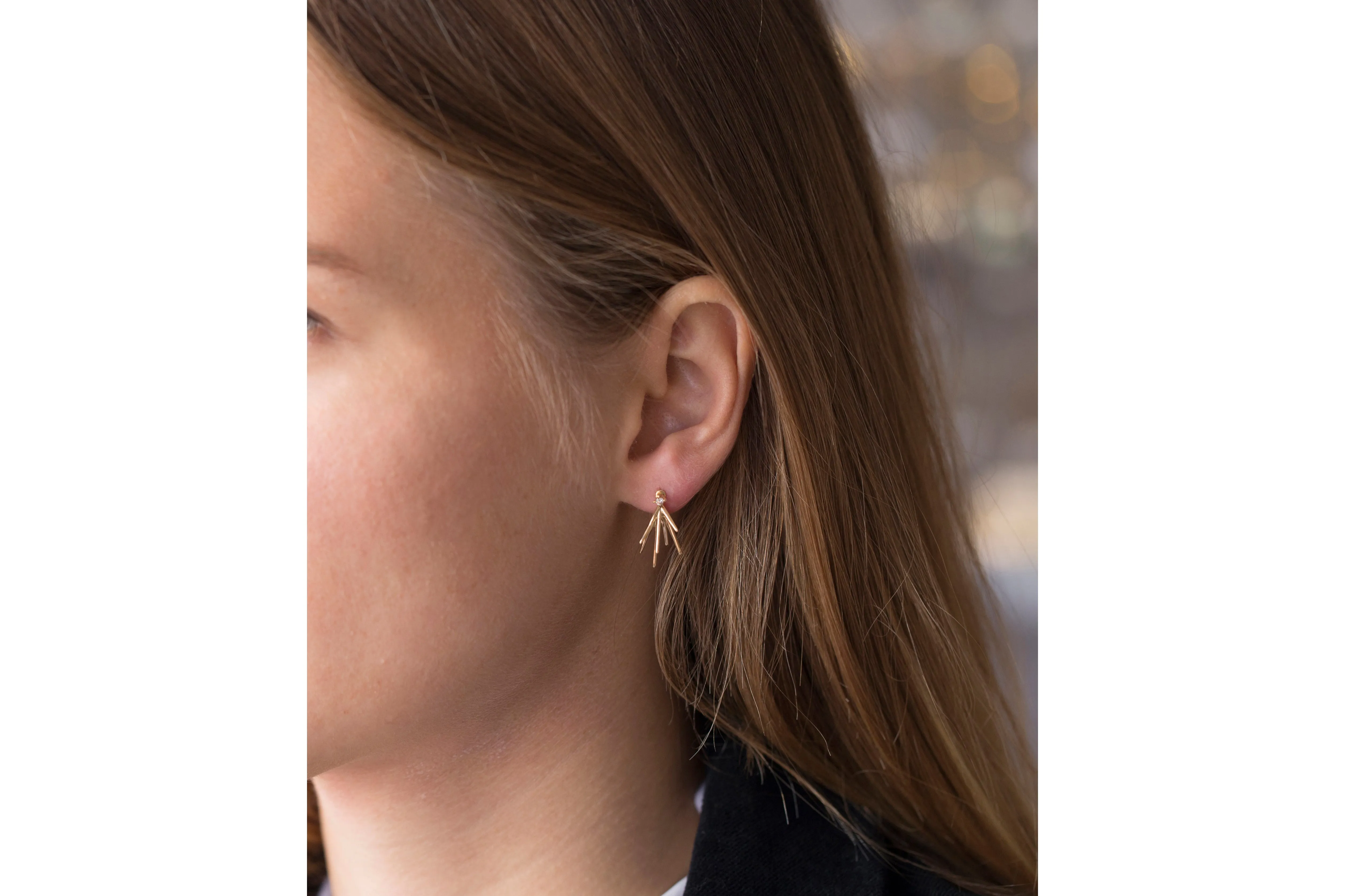 Down Spark Earrings with Diamond