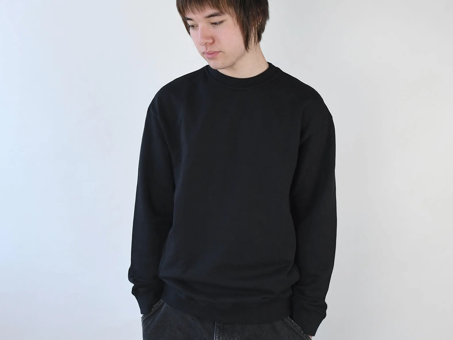 HEAVY 350G SWEATER. BLACK.