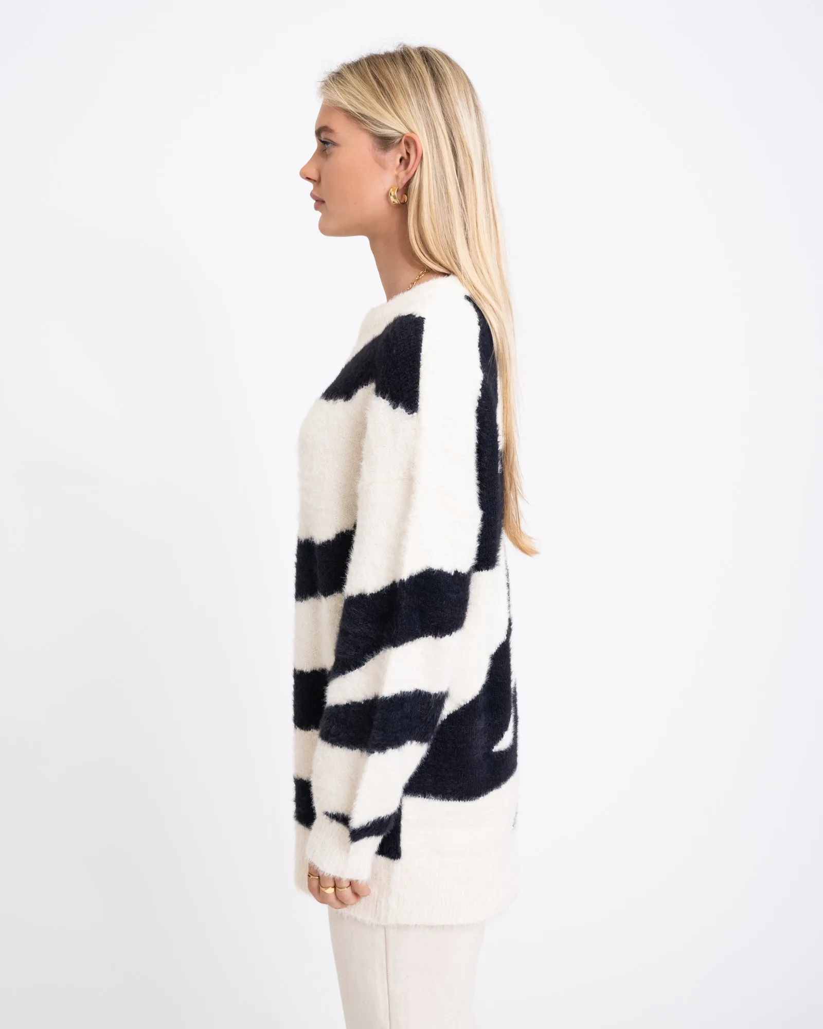 Heidi O-Neck Knit Eggnog/Black