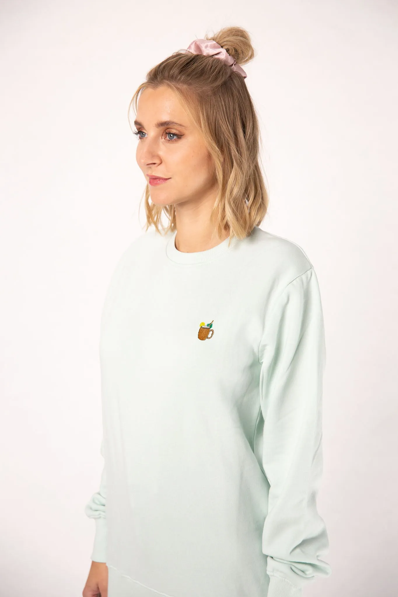 Moscow Mule | Bestickter Bio-Baumwoll Frauen Pullover