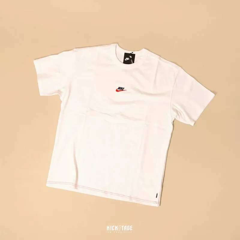 Nike NSW Small Embroidered Logo Swoosh Tee [DB3194]