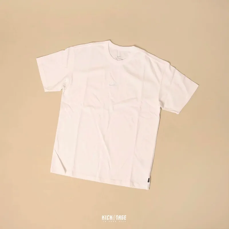 Nike NSW Small Embroidered Logo Swoosh Tee [DB3194]